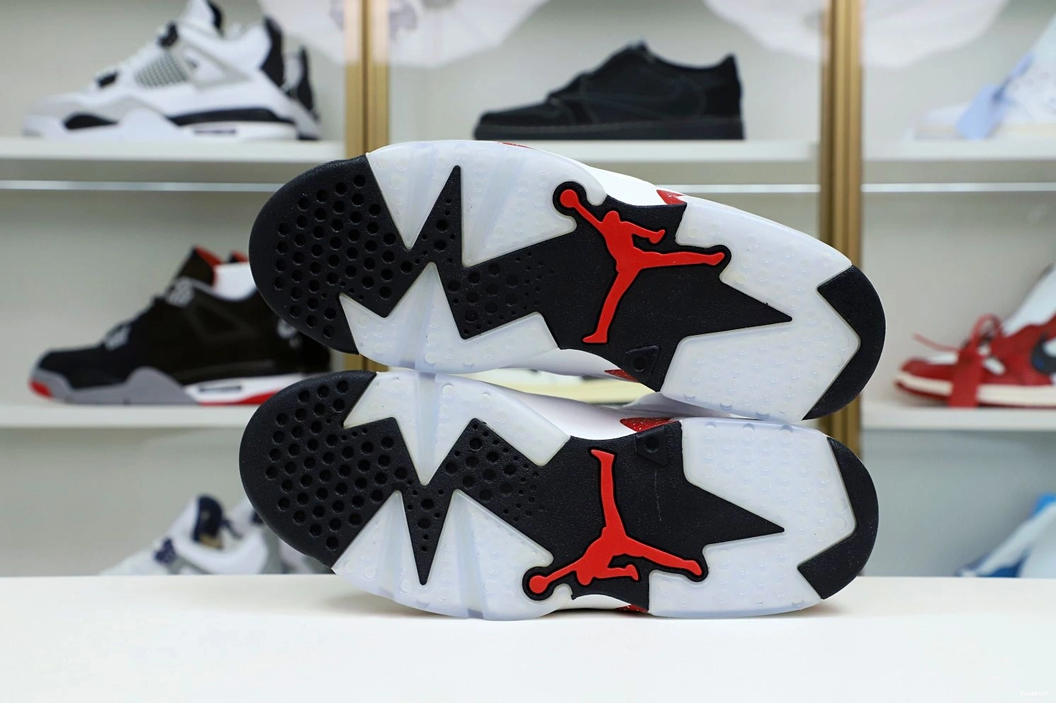 AIR RED OREO JORDAN 6 1203